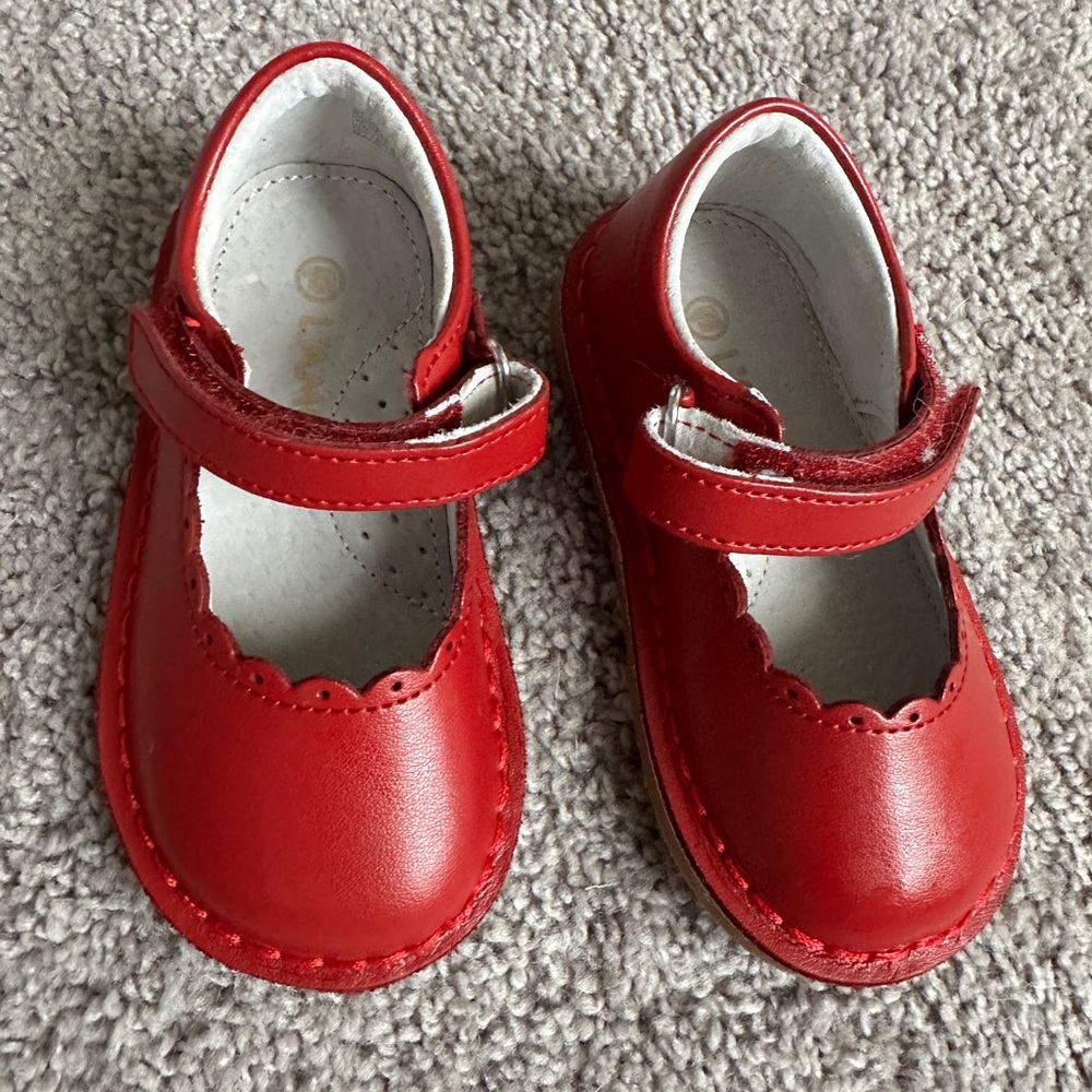 L'AMOUR Caitlin Scalloped Mary Jane Toddler shoes in red